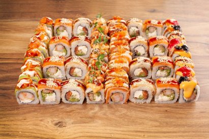 Как выбрать суши-сет для компании